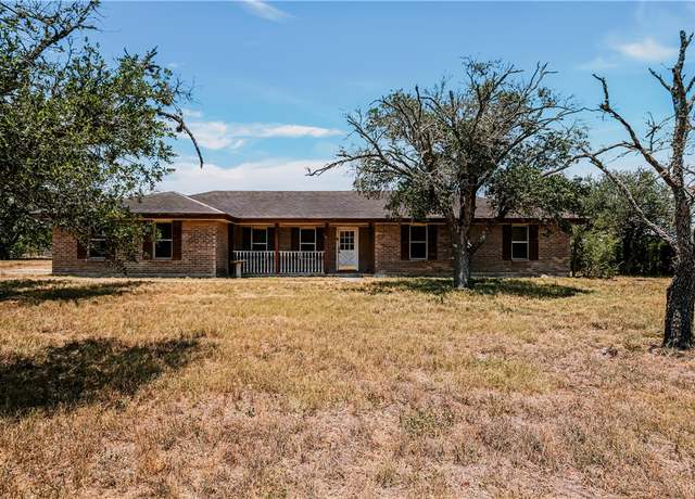 Property at 5367 Paloma Trl, Robstown, TX 78380, 3 beds, 2 baths