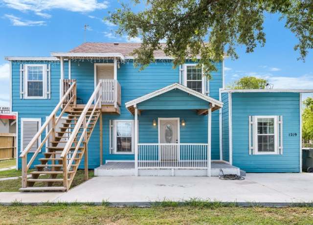 Property at 1219 14th St, Corpus Christi, TX 78404, 3 beds, 2 baths