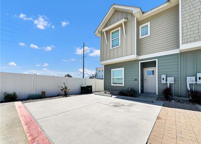 Property at 14309 Ridley Way, Corpus Christi, TX 78418, 2 beds, 3 baths