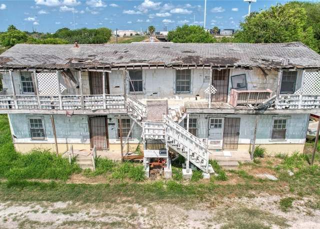 Property at 3226 Buddy Lawrence Dr, Corpus Christi, TX 78408