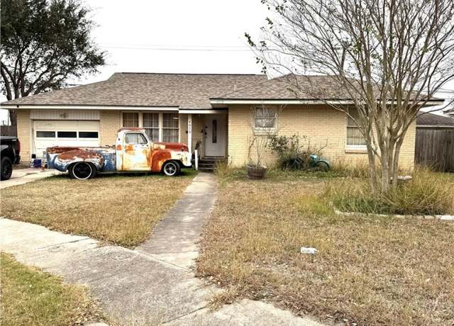 Property at 4010 Markins Dr, Corpus Christi, TX 78411, 3 beds, 1.5 baths
