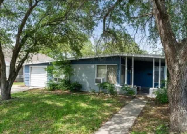 Property at 3730 Lincoln St, Corpus Christi, TX 78415, 4 beds, 1.5 baths