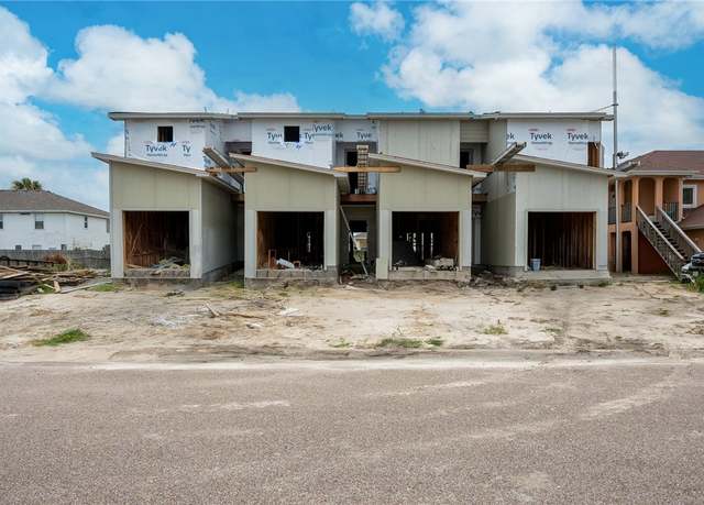 Property at 13981 Ports Ocall Dr, Corpus Christi, TX 78418, 3 beds, 2.5 baths