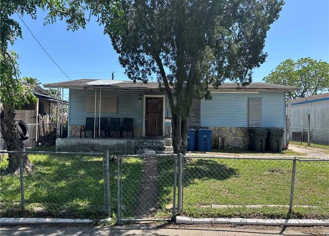 Property at 4526 Domingo Dr, Corpus Christi, TX 78416, 3 beds, 1 bath