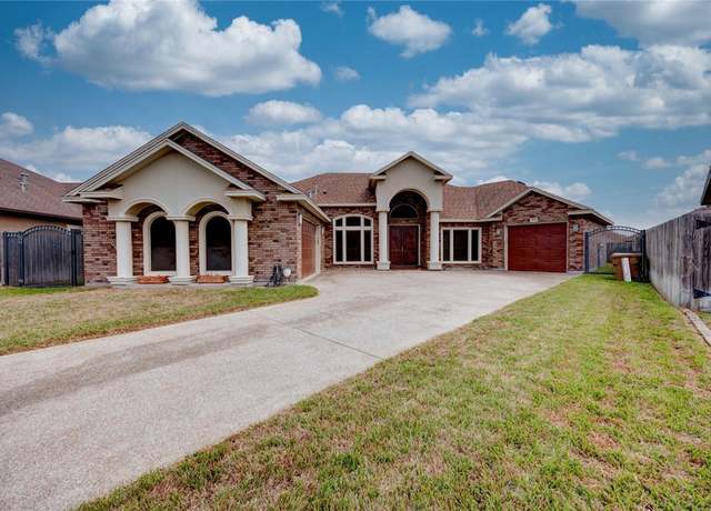 Property at 3702 E Lake Dr, Corpus Christi, TX 78414, 4 beds, 3 baths