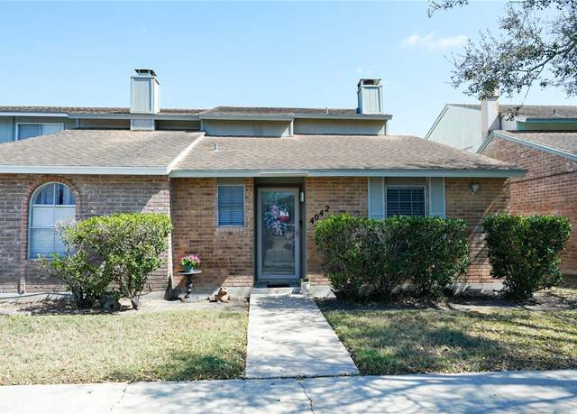 Property at 4042 Ogrady Dr, Corpus Christi, TX 78413, 3 beds, 2.5 baths