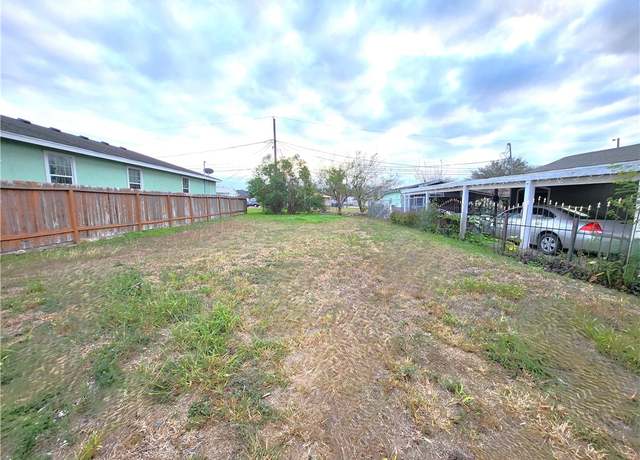 Property at 2909 Soledad St, Corpus Christi, TX 78405