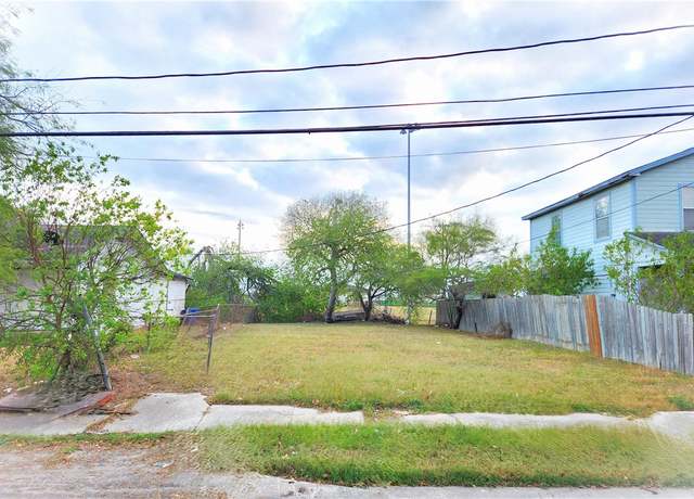 Property at 2721 Lawton St, Corpus Christi, TX 78405
