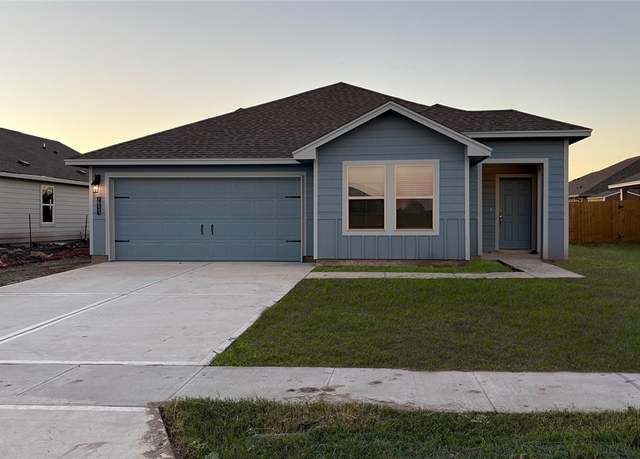 Property at 7933 Salais Dr, Corpus Christi, TX 78414, 3 beds, 2 baths