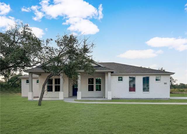 Property at 117 Logan Pkwy, Rockport, TX 78382, 3 beds, 2.5 baths