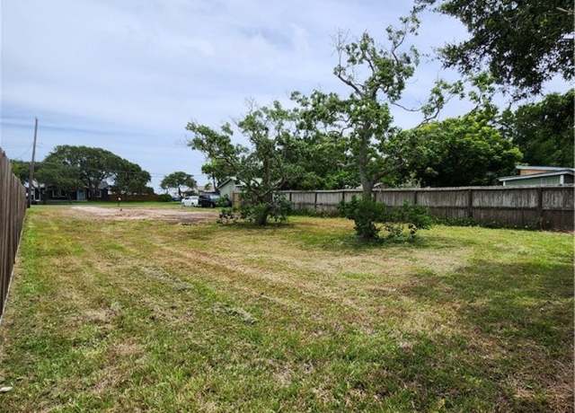 Property at 1510 Amber Dr, Corpus Christi, TX 78418