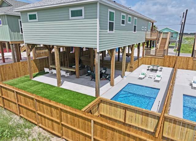 Property at 1911 Eskridge Rd, Port Aransas, TX 78373, 4 beds, 4 baths
