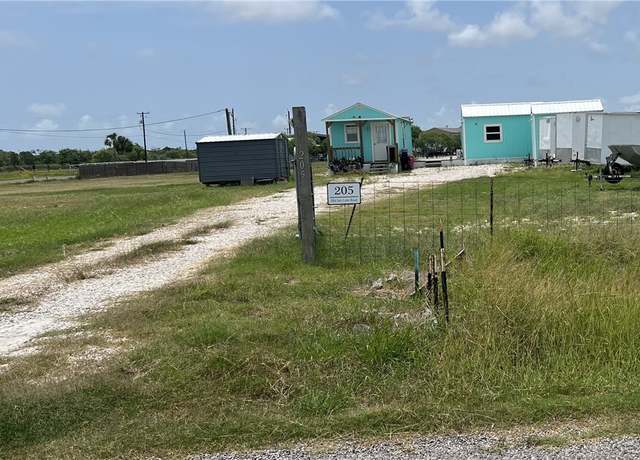 Property at 205 Old Salt Lk, Rockport, TX 78382, 1 bed, 1 bath