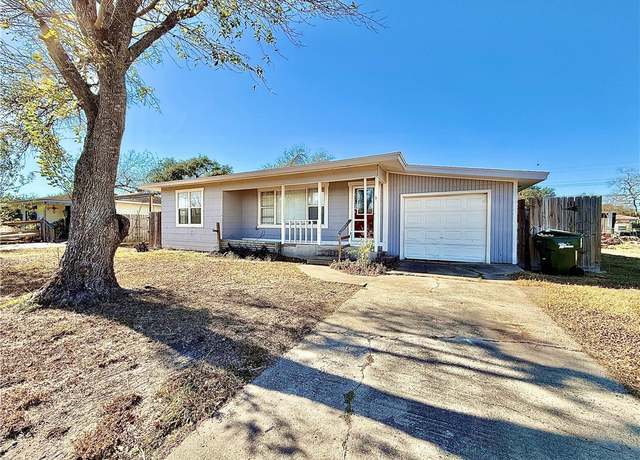 Property at 427 Field Ave, Taft, TX 78390, 2 beds, 1 bath