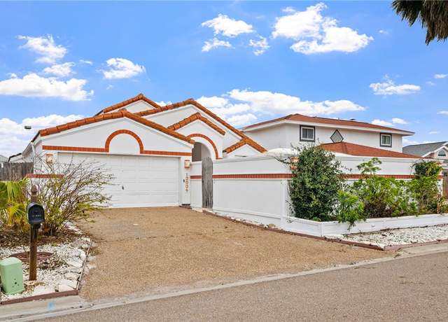 Property at 13534 King Phillip Ct, Corpus Christi, TX 78418, 3 beds, 2 baths