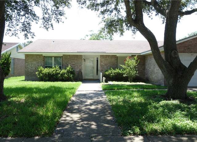 Property at 5013 Goldeneye Dr, Corpus Christi, TX 78413, 4 beds, 2 baths