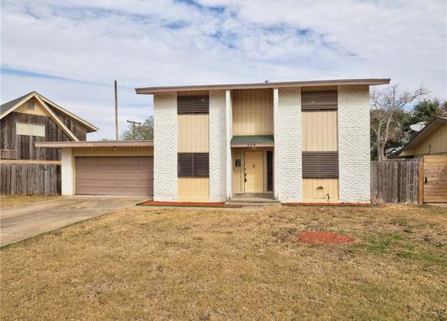 Property at 209 Ghent Pl, Portland, TX 78374, 4 beds, 2 baths