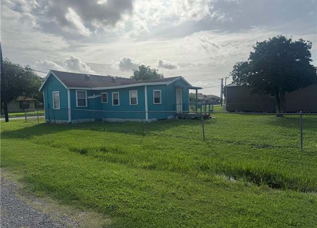 Property at 207 Franklin, Gregory, TX 78359, 2 beds, 1 bath