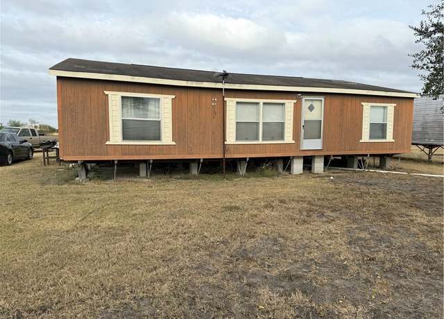Property at 10420 Highway 359, Orange Grove, TX 78372, 3 beds, 2 baths