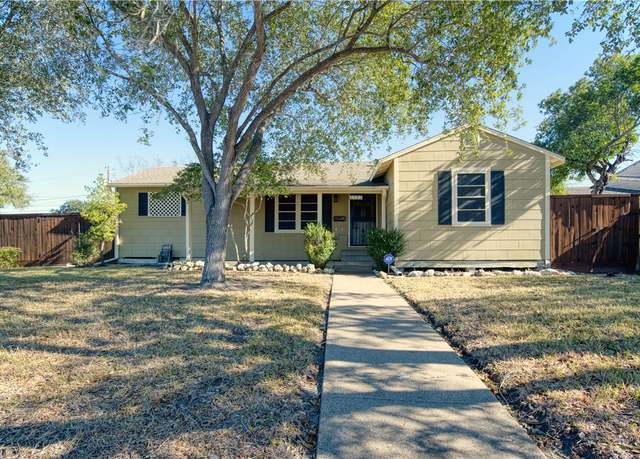 Property at 1402 Brentwood Dr, Corpus Christi, TX 78415, 3 beds, 2 baths