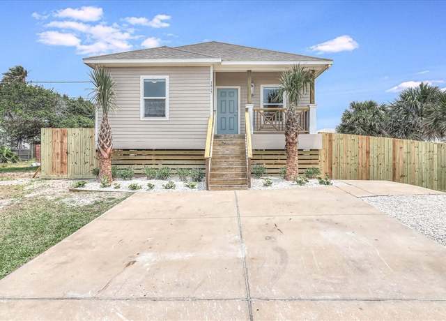 Property at 1615 S Station St, Port Aransas, TX 78373, 3 beds, 2 baths