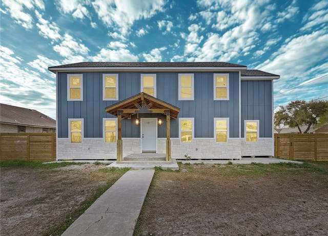 Property at 1101 6th St, Corpus Christi, TX 78404, 4 beds, 4 baths