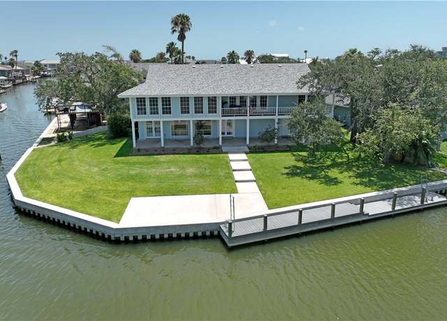 Property at 21 Pelican Dr, Rockport, TX 78382, 4 beds, 3 baths