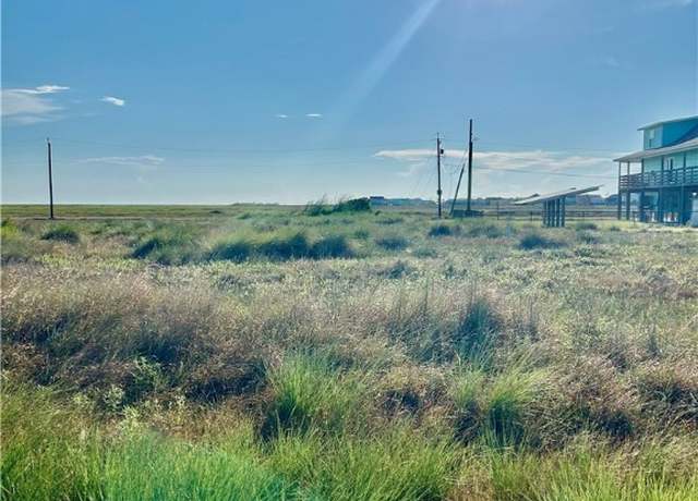 Property at 58 Bayview, Rockport, TX 78382