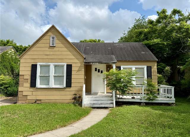 Property at 325 Texas Ave, Corpus Christi, TX 78404, 3 beds, 2 baths