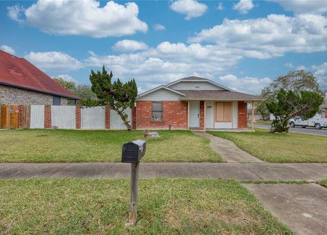 Property at 5434 Alejandro St, Corpus Christi, TX 78415, 2 beds, 3 baths