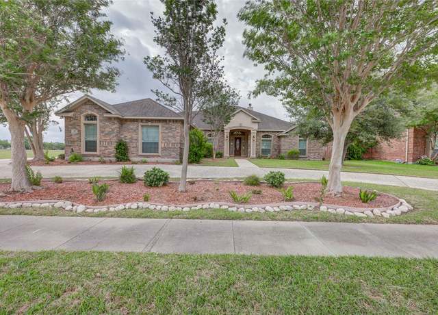 Property at 46 E Bar Le Doc Dr, Corpus Christi, TX 78414, 5 beds, 5 baths