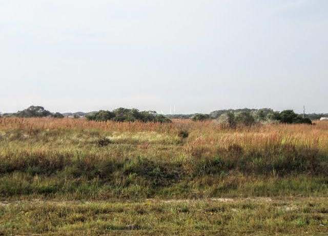Property at 1117 Sixteenth St, Rockport, TX 78382