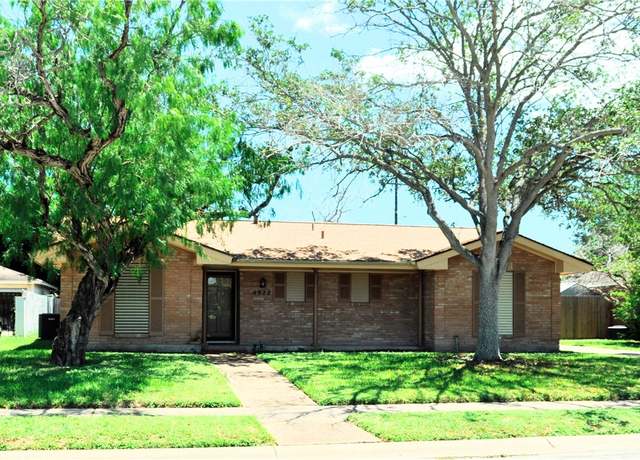 Property at 4922 French Dr, Corpus Christi, TX 78411, 3 beds, 2 baths