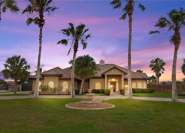 Property at 5514 King Trl, Corpus Christi, TX 78414, 5 beds, 4.5 baths