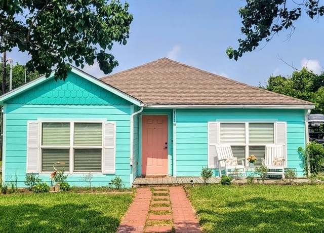 Property at 1118 Patton St, Rockport, TX 78382, 2 beds, 2 baths