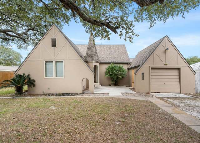 Property at 122 S Mccampbell St, Aransas Pass, TX 78336, 3 beds, 2 baths