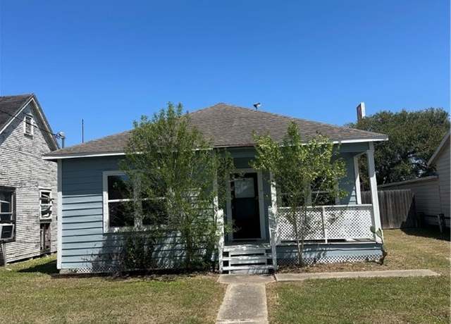 Property at 210 Dunbar, Refugio, TX 78377, 2 beds, 1 bath