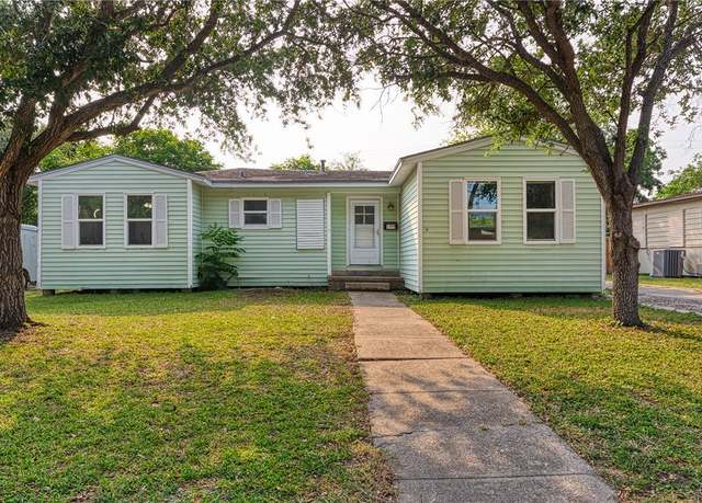 Property at 1309 Annapolis Dr, Corpus Christi, TX 78415, 5 beds, 2.5 baths