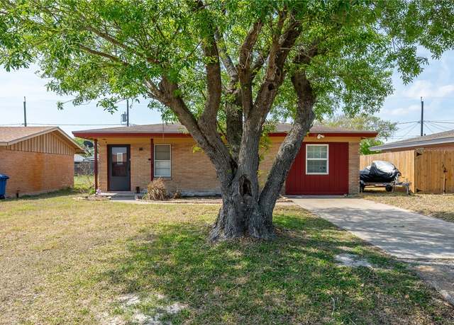 Property at 637 Bel Air Dr, Corpus Christi, TX 78418, 3 beds, 1.5 baths