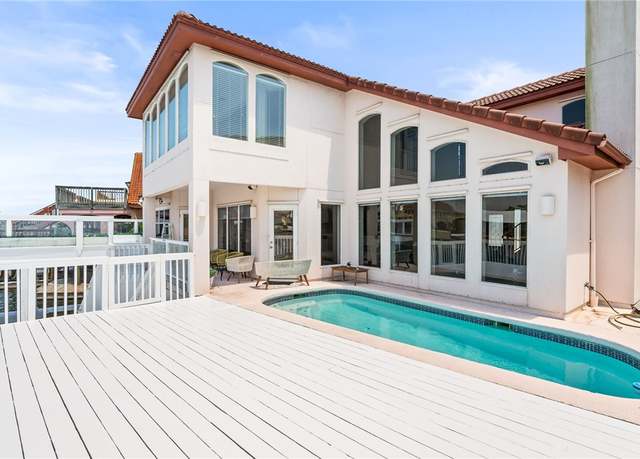 Property at 13726 Cayo Gorda Ct, Corpus Christi, TX 78418, 3 beds, 2.5 baths