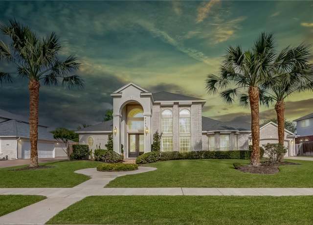 Property at 7725 Marissa Dr, Corpus Christi, TX 78414, 4 beds, 3 baths