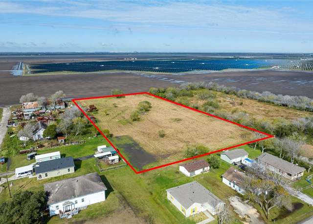 Property at 839 Victoria Ave, Taft, TX 78390