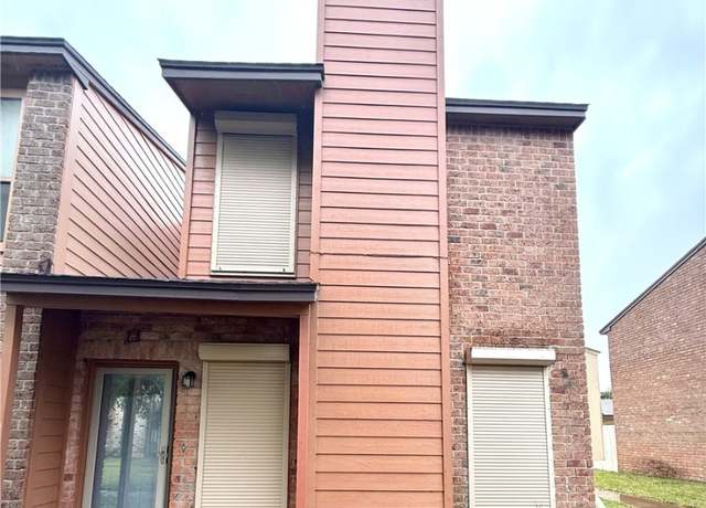 Property at 2809 Saint Joseph St Unit H, Corpus Christi, TX 78418, 2 beds, 2.5 baths