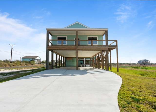 Property at 40 Bayview Loop, Rockport, TX 78382, 3 beds, 2 baths