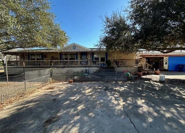 Property at 403 County Road 324 Cir, Alice, TX 78332, 3 beds, 2 baths