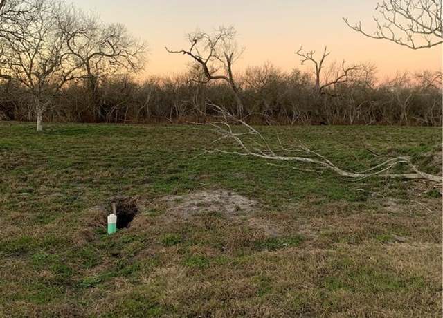 Property at 211 E St Marys, Skidmore, TX 78389