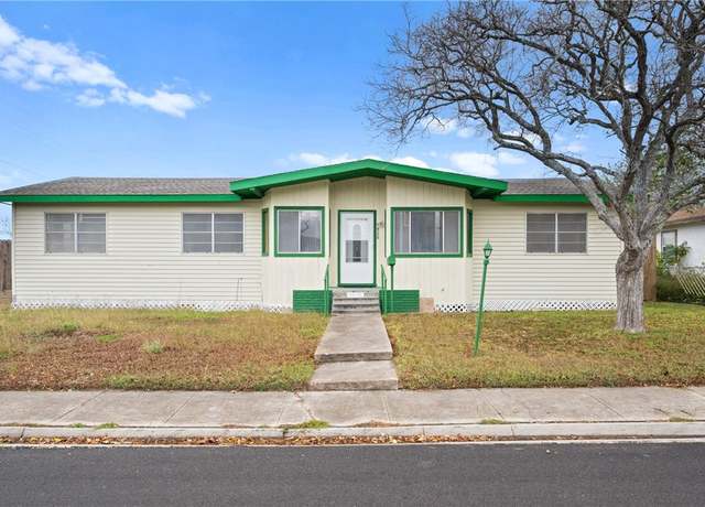 Property at 1925 Merriman Ave, Corpus Christi, TX 78412, 5 beds, 2 baths
