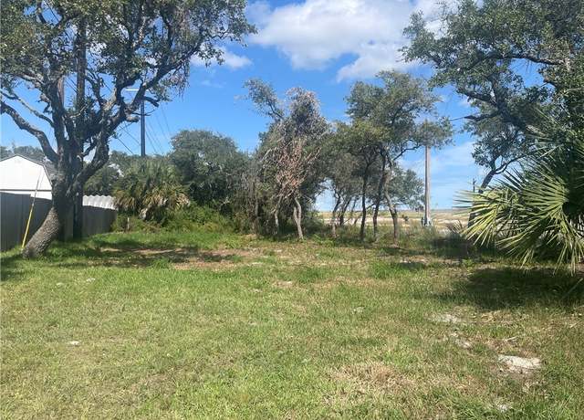 Property at 1906 Mallard Dr, Rockport, TX 78382