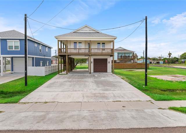 Property at 1007 S Live Oak St, Rockport, TX 78382, 3 beds, 2 baths