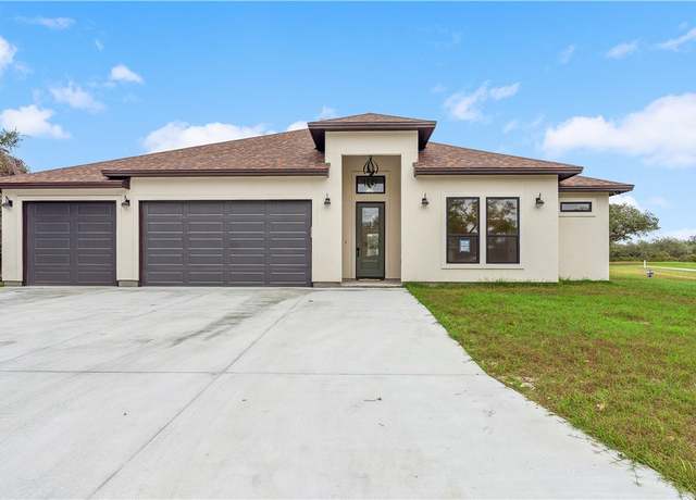 Property at 102 Cedar Ridge Dr, Rockport, TX 78382, 4 beds, 3.5 baths